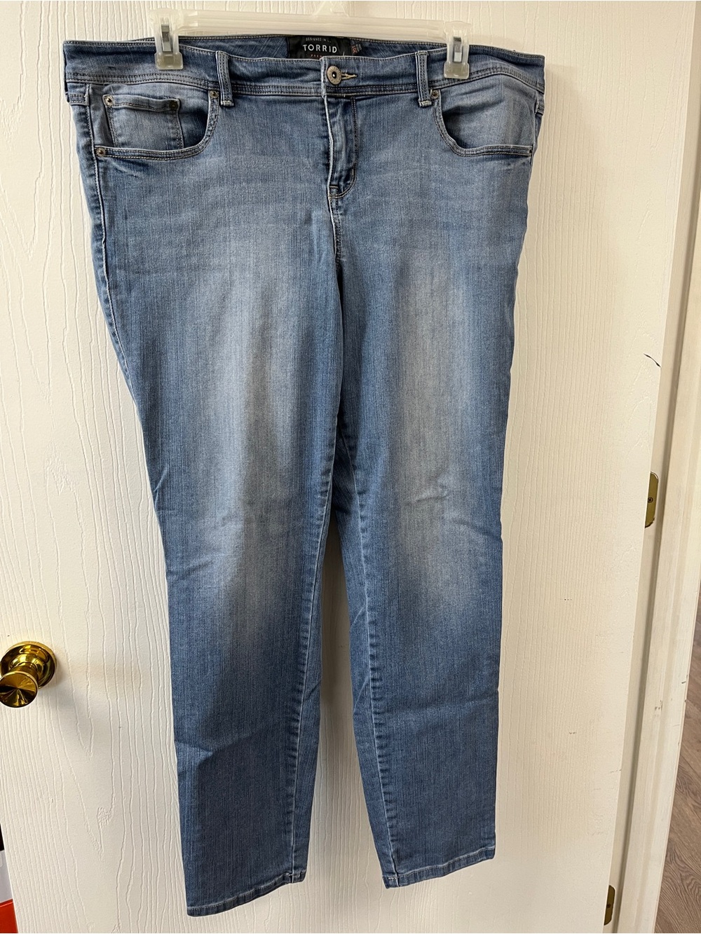 torrid Women's Medium Blue Skinny Jeans